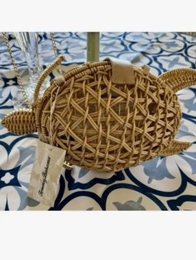 Tommy Bahama Rattan Turtle Crossbody Bag - Natural Ea M